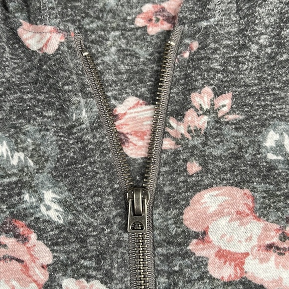 AEROPOSTALE Floral Thin Zip-up Size Medium - Picture 3 of 5